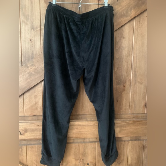 Rae Dunn Trick or Treat Sweat Pants. Size XL. NWT. Smoke free home. - Picture 4 of 8